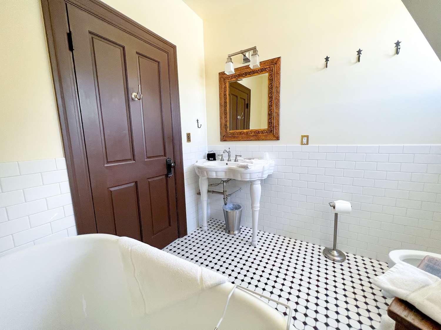Sheridan Inn - Best Western Signature Collection Bagian luar foto