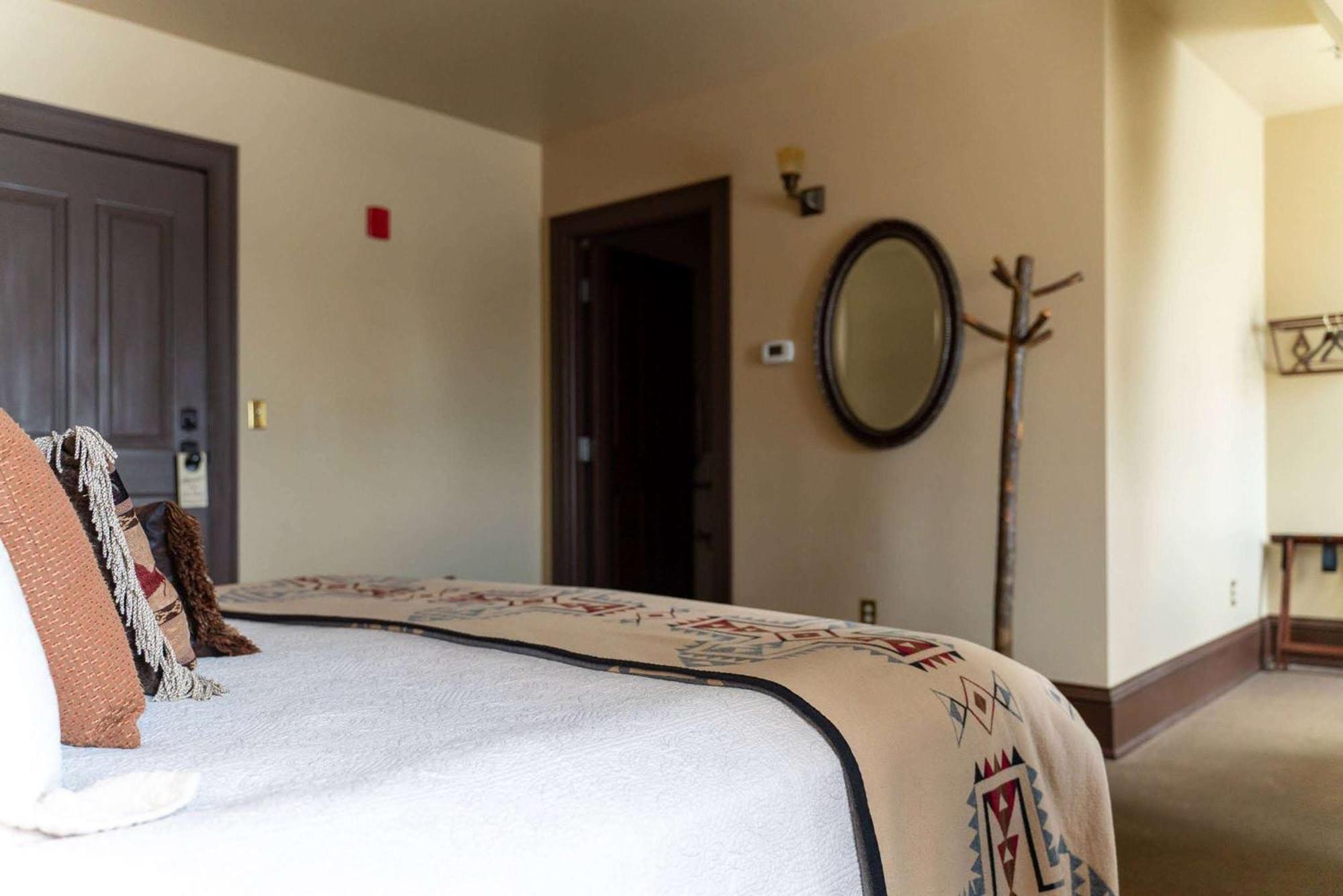 Sheridan Inn - Best Western Signature Collection Bagian luar foto